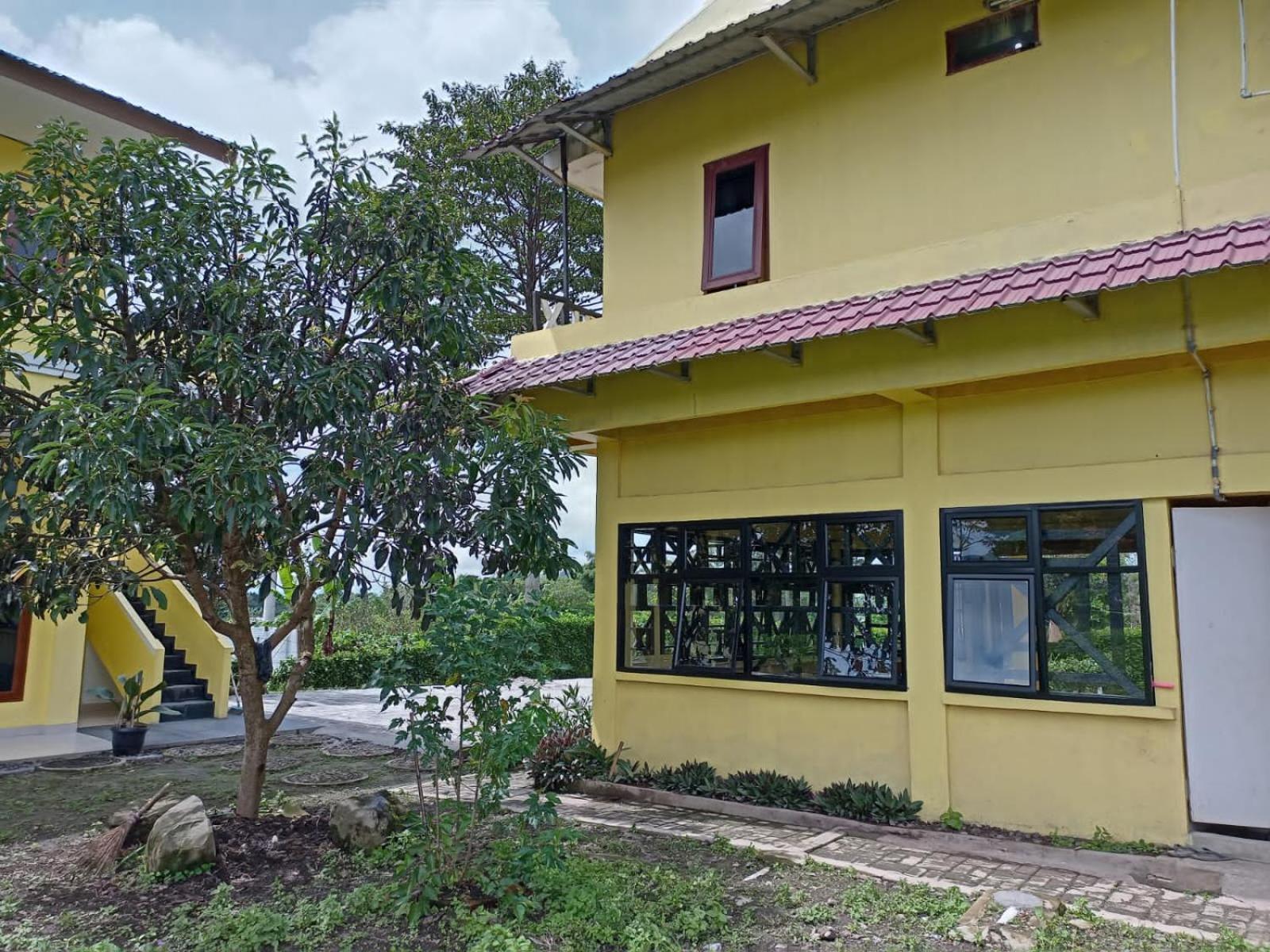 Berastagi Mountain View Homestay & Pizzeria Buitenkant foto